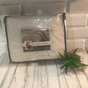 NWT Grand Damask Drapery Set